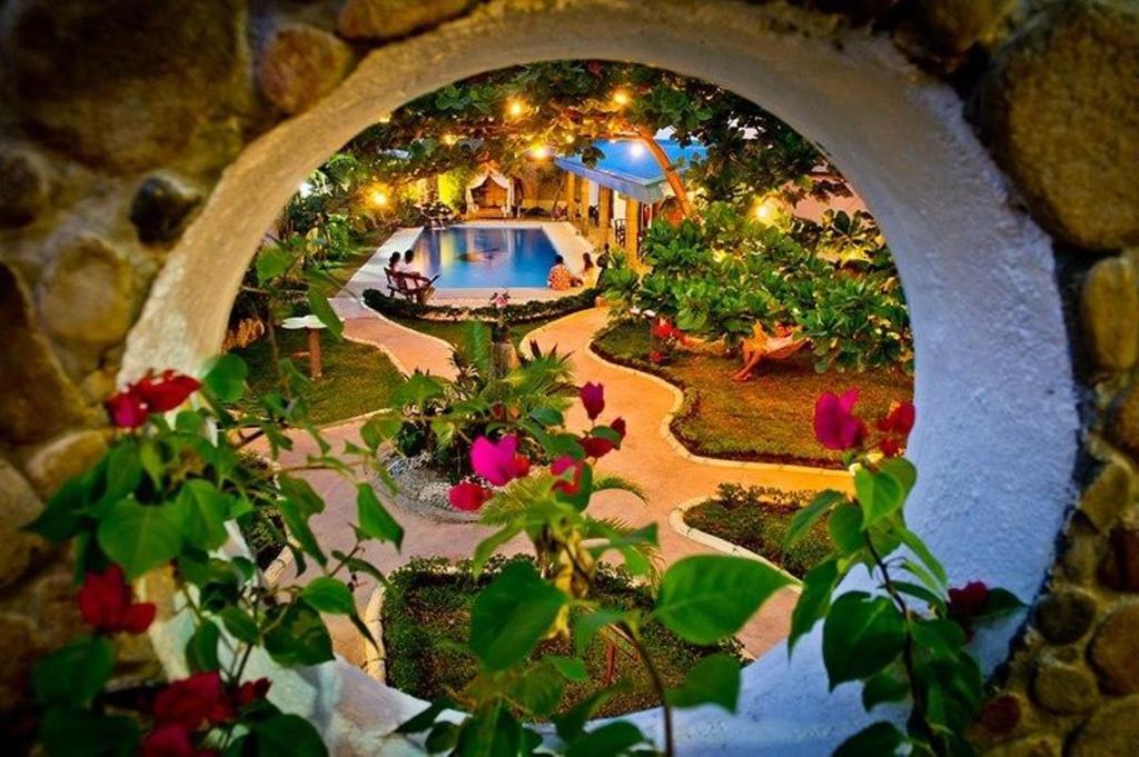 โรงแรมฟลอรัล วิลลาโรซา Puerto Princesa ภายนอก รูปภาพ