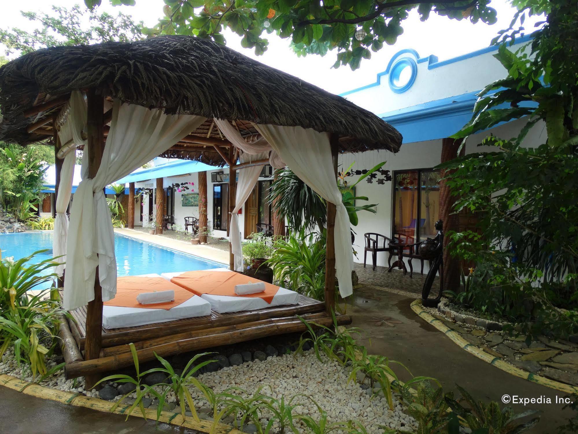 โรงแรมฟลอรัล วิลลาโรซา Puerto Princesa ภายนอก รูปภาพ