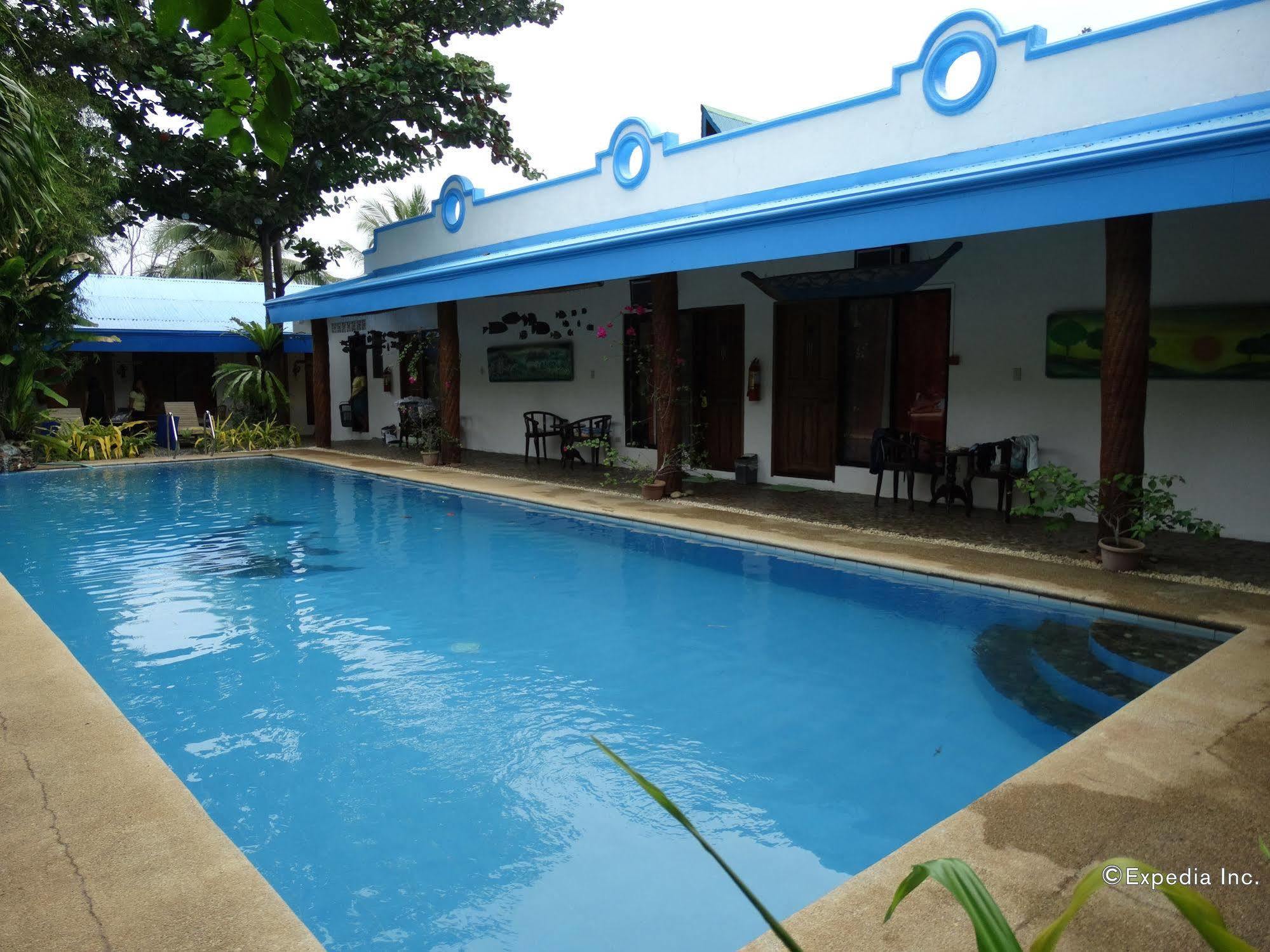 โรงแรมฟลอรัล วิลลาโรซา Puerto Princesa ภายนอก รูปภาพ